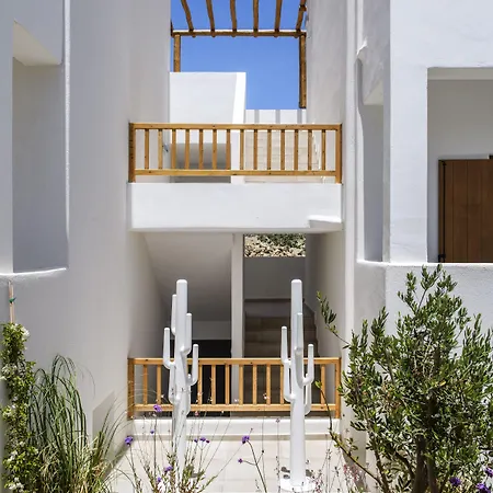 Otel Mykonaki 3*