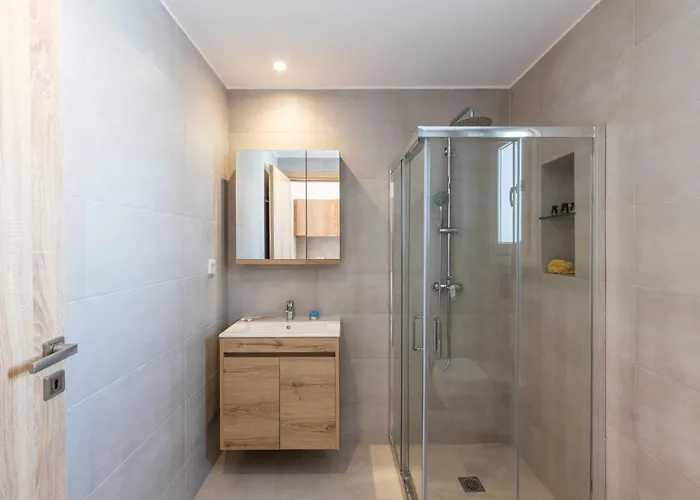 Отель Mykonaki 3*