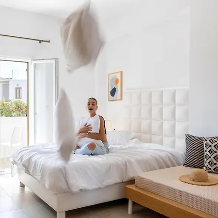 Mykonaki Hotel
