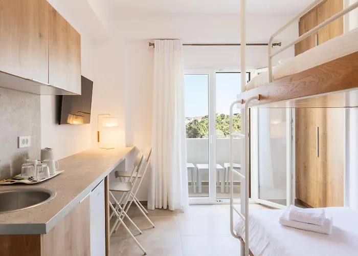 Mykonaki Hotel Ano Mera